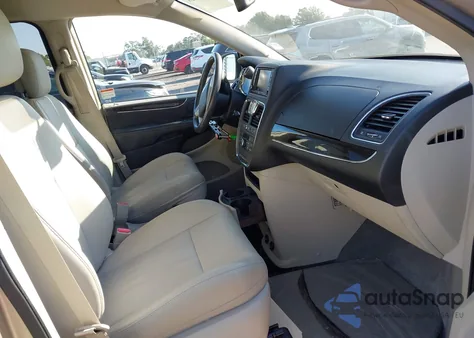 2014 Chrysler Town & Country Touring из США, поврежденный, VIN 2C4RC1BG1ER285917